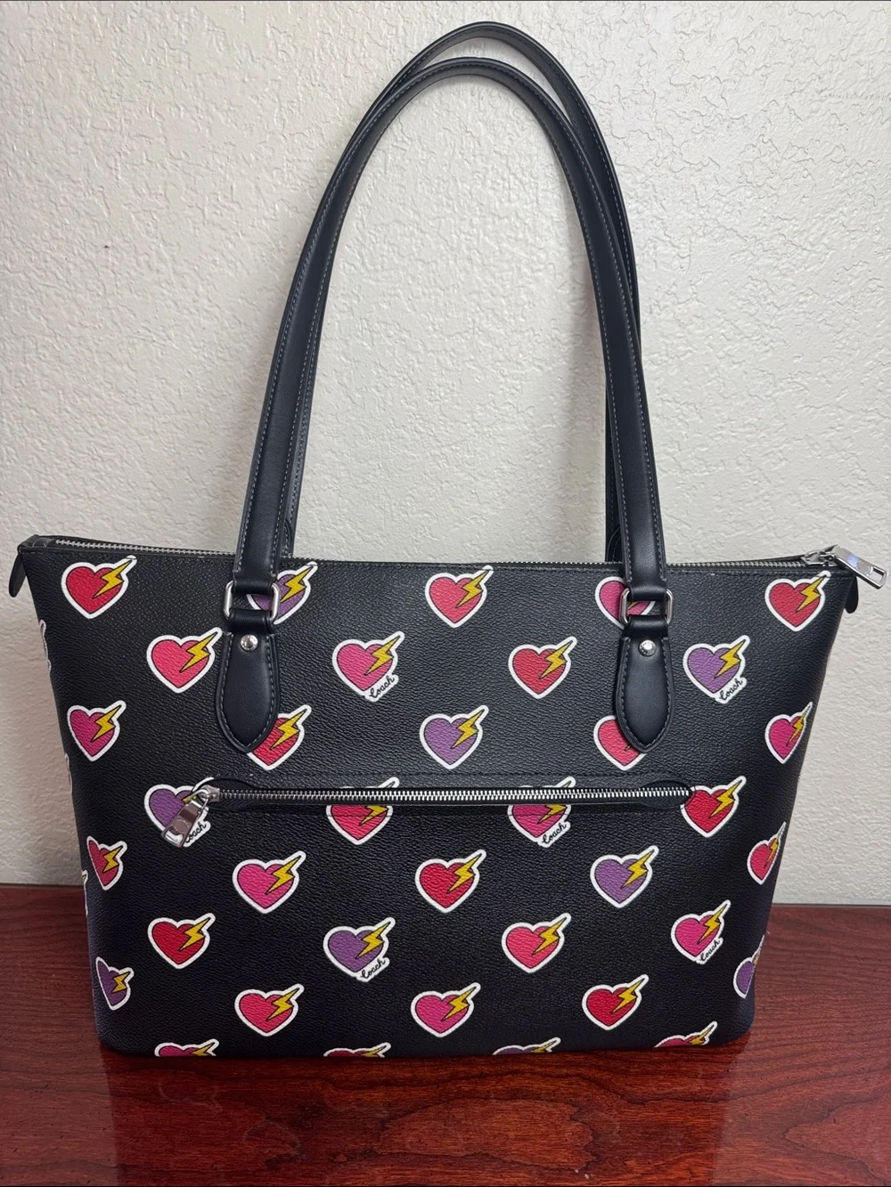 Coach gallery black